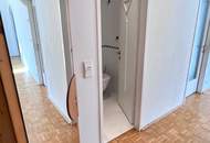 GROSSZÜGIGE FAMILIENWOHNUNG IN HIETZINGER BESTLAGE