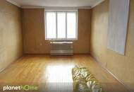 Sanierungsbedürftige Balkonwohnung im Botschaftsviertel