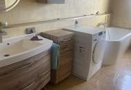 Top modernisiertes, Ein - Zweifamilienhaus, voll unterkellert, mit zwei separaten Eingängen