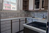 Großzügige 4-Zimmer-Wohnung mit Loggia