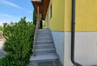 Stilvoller Bungalow mit Gartenidylle, Photovoltaik &amp; Teichanlage