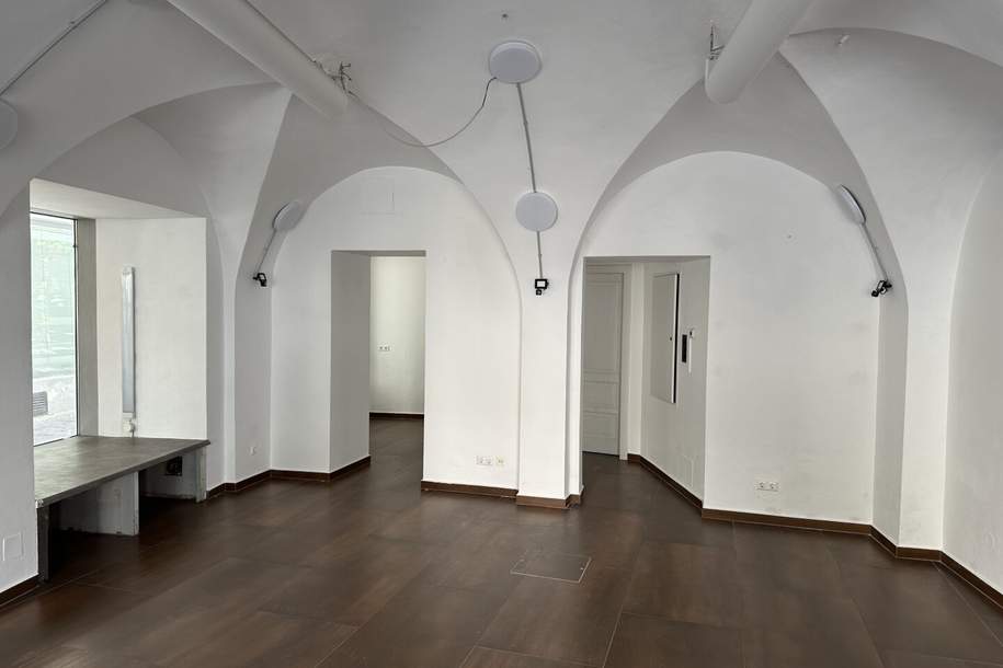 Attraktives Geschäftslokal mit historischem Gewölbe in bester Frequenzlage von Eisenstadt, Gewerbeobjekt-miete, 1.860,00,€, 7000 Eisenstadt(Stadt)