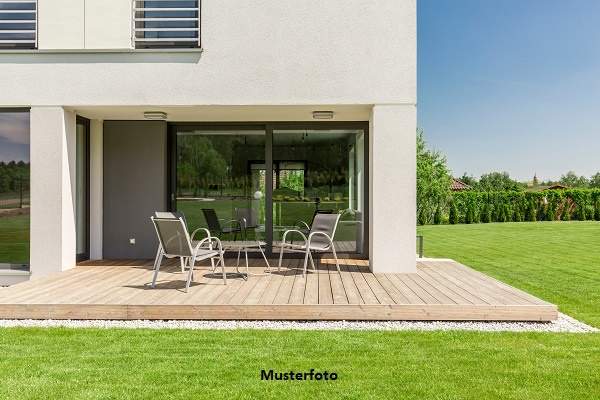 Großzügiges Familienanwesen mit 267 m² Wohnfläche, Wintergarten &amp; 2 Terrassen