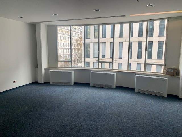 Urban Elegance &amp; Future Work: Repräsentative Büroetage an der Wiener Ringstraßenzone