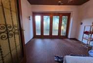 Sanierungsbedürftiges Haus im Grünen - ein märchenhafter Ort für neue Visionen