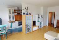 Helle 2-Zimmer-Wohnung mit Balkon & TG-Platz