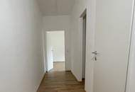 Wohnen im Einklang mit der Natur: modernisierte 2-Zimmer-Wohnung in Grünburg mit durchdachter Raumaufteilung und hochwertiger Bodensanierung! Entdecken Sie das volle Potential dieser Wohnung mit KI-gestützter Visualisierung!