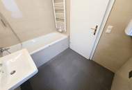 Wohnen mit Weitblick - Helle klimatisierte 2 Zimmer - Dachgeschoss-Maisonettewohnung mit Dachterrasse -- Goldeggasse