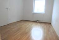 Absolut ruhige und moderne Neubauwohnung mit großer Loggia - AB NOVEMBER !!