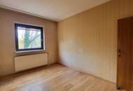 SOLIDER BUNGALOW MIT GUTER ANBINDUNG UND GROSSZÜGIGEM GARTEN IM SÜDEN VON WIENER NEUSTADT