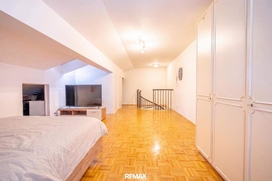 Großzügige 2 Zimmer Wohnung mit Potential in Neumarkt am Wallersee
