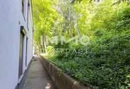 Idyllische Wohnlage! 5 Zimmer mit Loggia + KFZ-Stellplatz und neuer Designküche beim Schloss Laudon