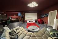 *** Nicht-08/15-Villa mit Pool, Wellnessbereich & Heimkino ***