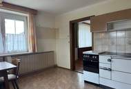 Einfamilienhaus mit Nebengebäuden