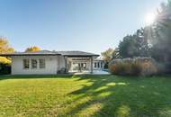 Architekten-Bungalow in Bad Fischau! Im Loftstil | Uneinsehbarer Garten | Pool und Wellnessbereich | Großzügige Garage