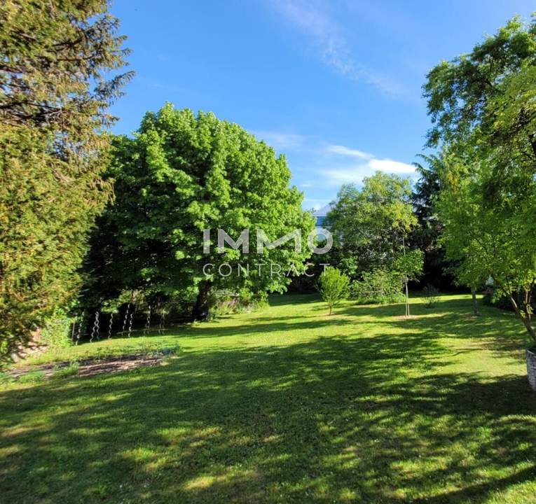 Baugrund für Einfamilienvillen oder Doppelhäuser