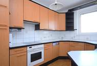 Toll geschnittene 2-Zimmer-Wohnung mit Tiefgaragenplatz in Wetzelsdorf