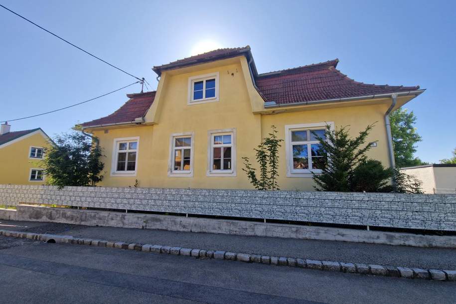 SANIERUNGSBEDÜRFTIGES, CHARMANTES LANDHAUS MIT TRAUMHAFTEM GARTEN IN ALLERBESTER, RUHIGER WOHN-, RUHE- UND ZENTRUMSLAGE VON MAISSAU, Haus-kauf, 195.000,€, 3712 Hollabrunn