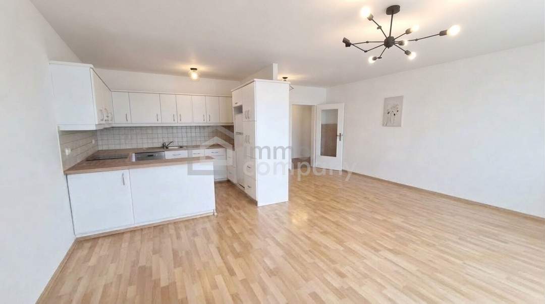 Großzügige 4-Zimmer Wohnung, 101m², WG-tauglich, nahe U6-Station Bahnhof Meidling