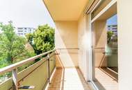 Solide 2-Zimmer Wohnung mit Wintergarten und Balkon
