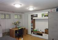 Gepflegtes Einfamilienhaus mit Pool in Top Lage !