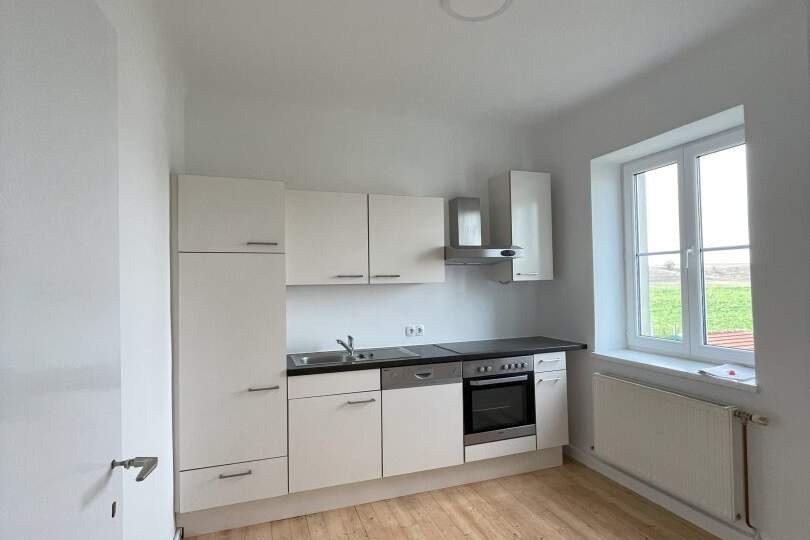 3 geräumige Zimmer, Küche mit Essplatz, Gartennutzung und PKW Stellplatz, Wohnung-miete, 849,00,€, 3200 Sankt Pölten(Land)