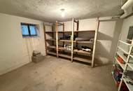 Großzügiges Wohnhaus mit schönem Baumgarten in Straßham/Alkoven!