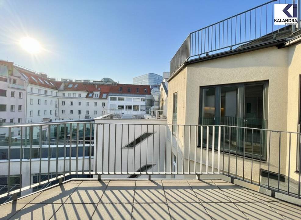360° TOUR // DESIGN-DACHGESCHOßWOHNUNG NAHE DONAUKANAL