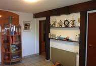 Gepflegtes Einfamilienhaus mit Pool in Top Lage !