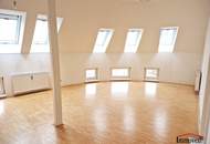 ERSTBEZUG! Schöne, generalsanierte 2 Zimmerwohnung im Dachgeschoss!