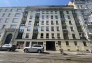 Traumlage beim Belvedere! Sanierungsbedürftige Wohnung im beliebten Botschaftsviertel.