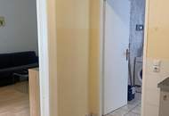Hofruhelage mit Grünblick, 2 Zimmerwohnung im Servitenviertel