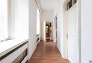 Große Familienwohnung // 6 Zimmer // Balkon möglich // Sanierungsbedürftig
