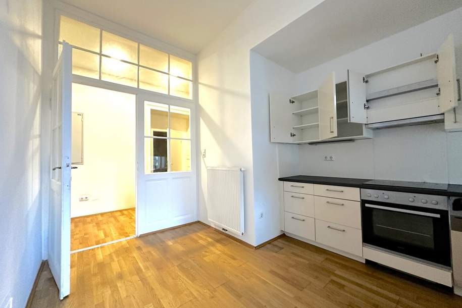 ALTBAUJUWEL Mitten in St. Leonhard in Nähe zur TU Graz! 3 Zimmer, Innenhofbalkon &amp; wunderschöner Fischgrätparkett - gleich anfragen und begeistern lassen!, Wohnung-kauf, 365.000,€, 8010 Graz(Stadt)