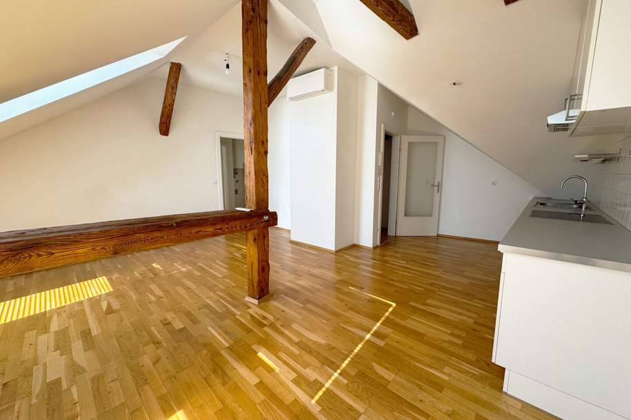 Helle Altbauwohnung mit Liftzugang und stilvollen Holzböden in Leibnitz, Wohnung-miete, 997,00,€, 8430 Leibnitz