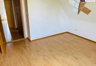 PERFEKT FÜR DIE FAMILIE ! RUHELAGE! EINFAMILIENHAUS mit 3 separaten Eingängen - genug Platz für die ganze Familie! 3D-Rundgang ansehen!