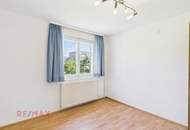 Wohnen in Lauterach: Einfamilienhaus mit großem Grundstück und Renovierungspotenzial