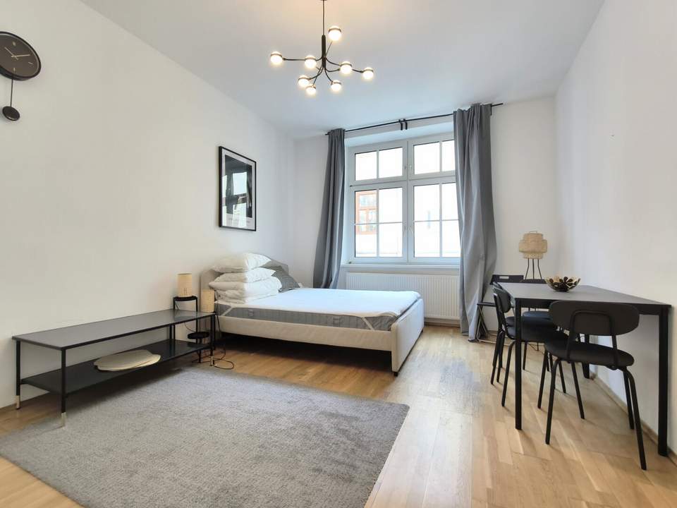 Freundliche Hofwohnung - Für Ruhesuchende mit Altbaucharme - Bahnhof Hernals in der Nähe