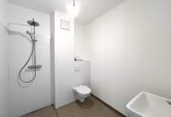 Erstbezug !! Traumhafte Doppelhaushälfte , Wohnkeller mit Garten und 2 Stellplätzen!