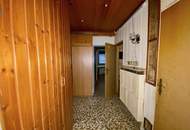 4 ZIMMER-Wohnung zu SANIEREN mit HOFSEITIGER LOGGIA