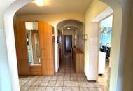 Provisionsfrei !!! Großzügiges Haus mit 7 Zimmer und 2 Eingängen am Ortsrand von Tschurndorf!