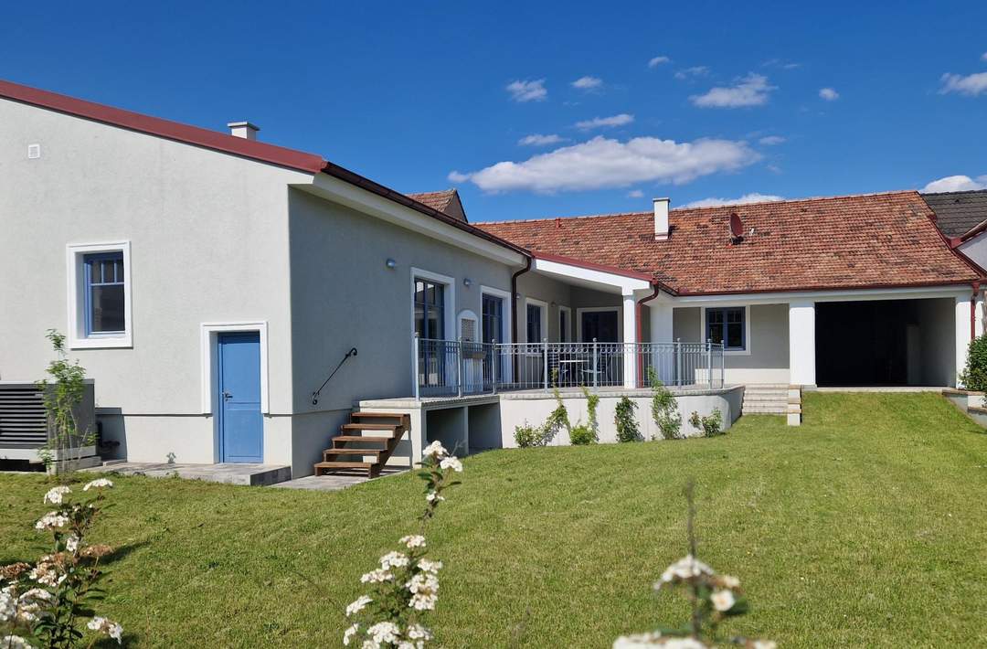 LANDSITZ AUF HÖCHSTEM NIVEAU