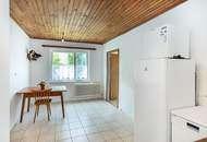 Zweifamilienhaus mit großem Garten, KFZ-Stellplätzen, Carport und Garage