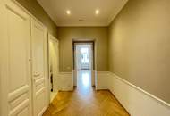 Erstklassig sanierte 2-Zimmer-Altbauwohnung in begehrter Lage