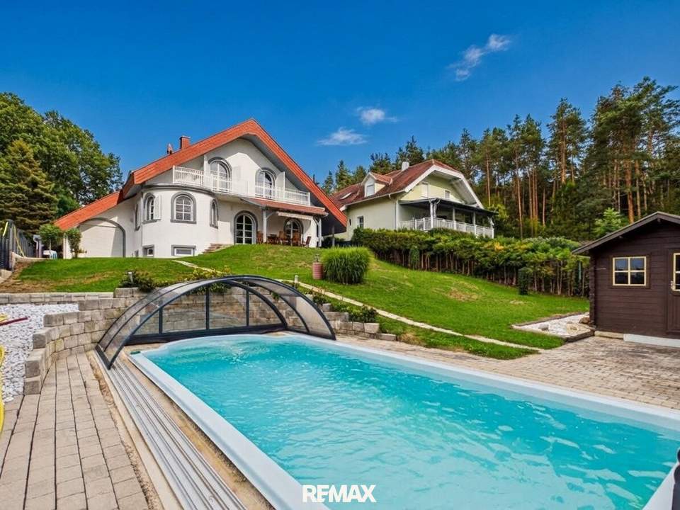 Großzügiges Einfamilienhaus mit Salzwasserpool, Sauna und Ruhelage