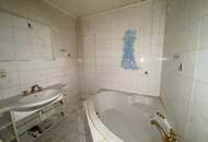 HERRLICHER FERNBLICK vom 7. STOCK! Wohnung mit LOGGIA zu SANIEREN!