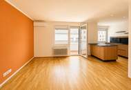 "Designküche mit Kücheninsel | 3 Zimmer | Hochwertig saniert | Loggia | U1 Troststraße"