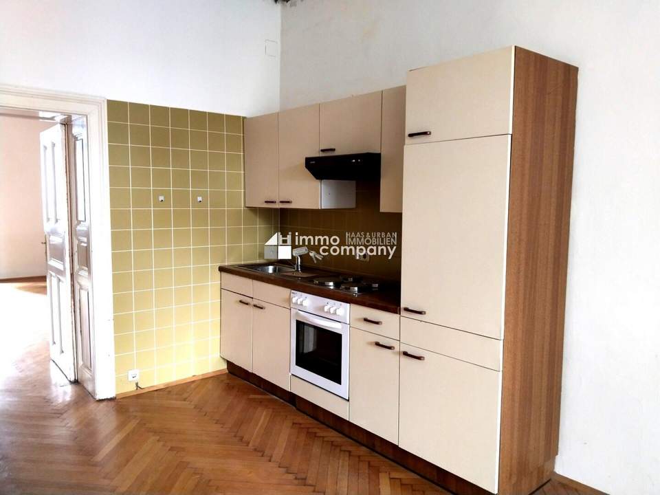 Mietpreis gesenkt!! Charmante Altbauwohnung mit Balkon und typischem Flair