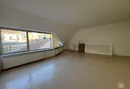 Therapieräume/ Yogastudio/ Atelier: Absolutes Lichtjuwel im Dachgeschoss zur Vermietung