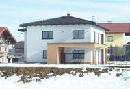 Modernes Familienhaus in sonniger Lage im Grünen!